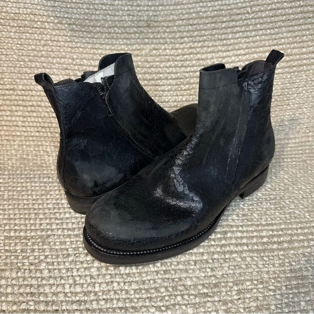 NWT Area Forte distressed crackle chelsea handcrafted boots sz 42 Italy
